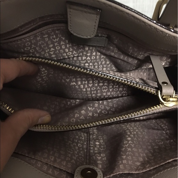 Kate Spade Leather Beige cross body handbag - Picture 3 of 7